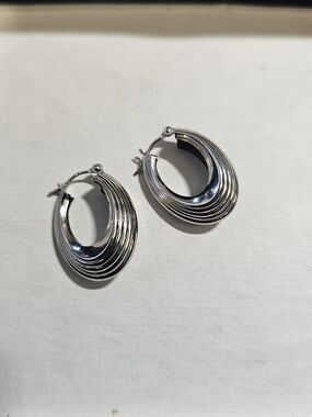 14k Solid White Gold Bolivia  Hoop Earrings